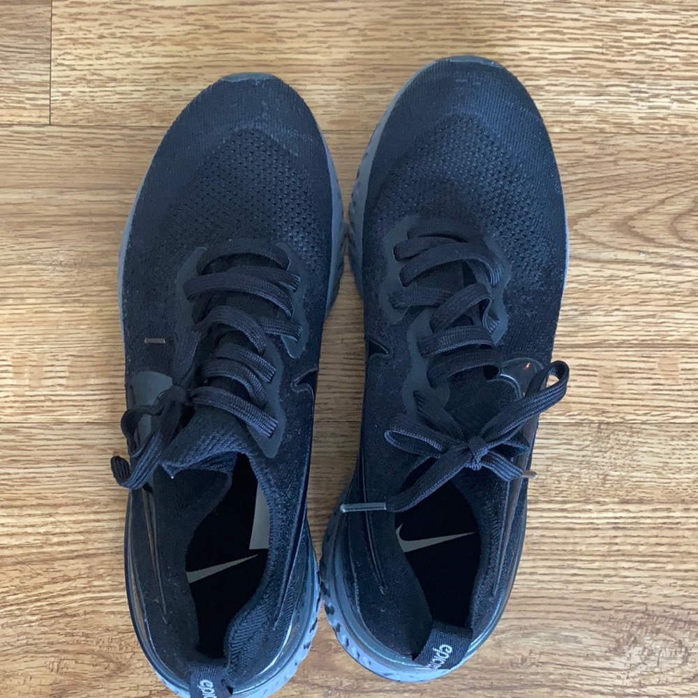 COPY - Black Nike size 10